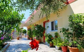 Ilias House